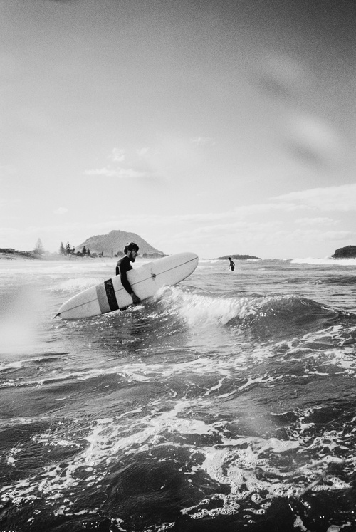 Wetsuit Surfer Tauranga Ripcurl