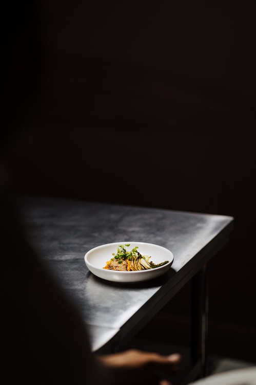 Moody Kitchen Lone Dish
